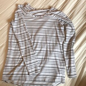 lululemon brand new long sleeve size 6